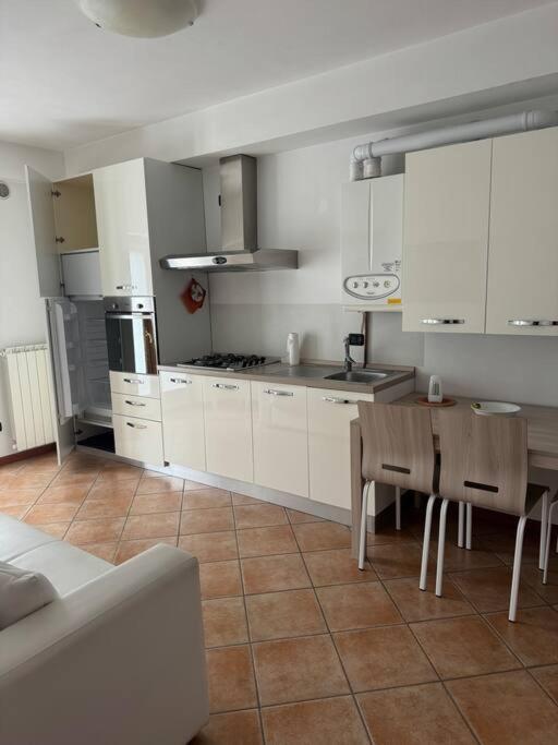 Suite Panoramica Casa Vacanza Di Alex G Oltre il Colle Экстерьер фото