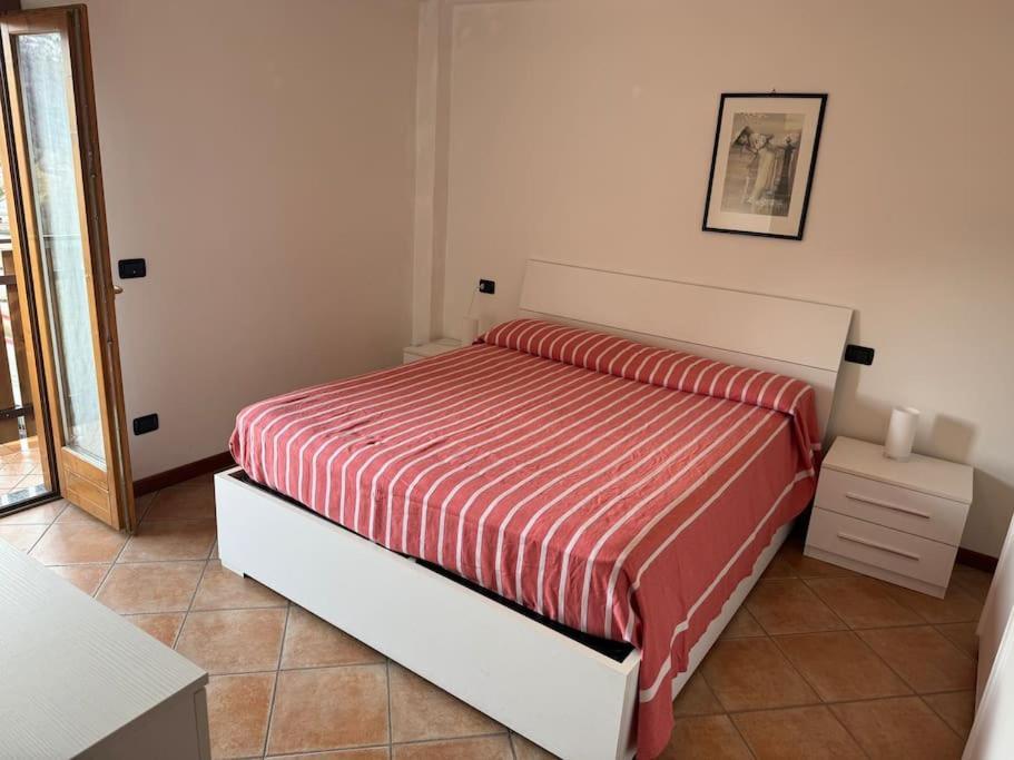 Suite Panoramica Casa Vacanza Di Alex G Oltre il Colle Экстерьер фото